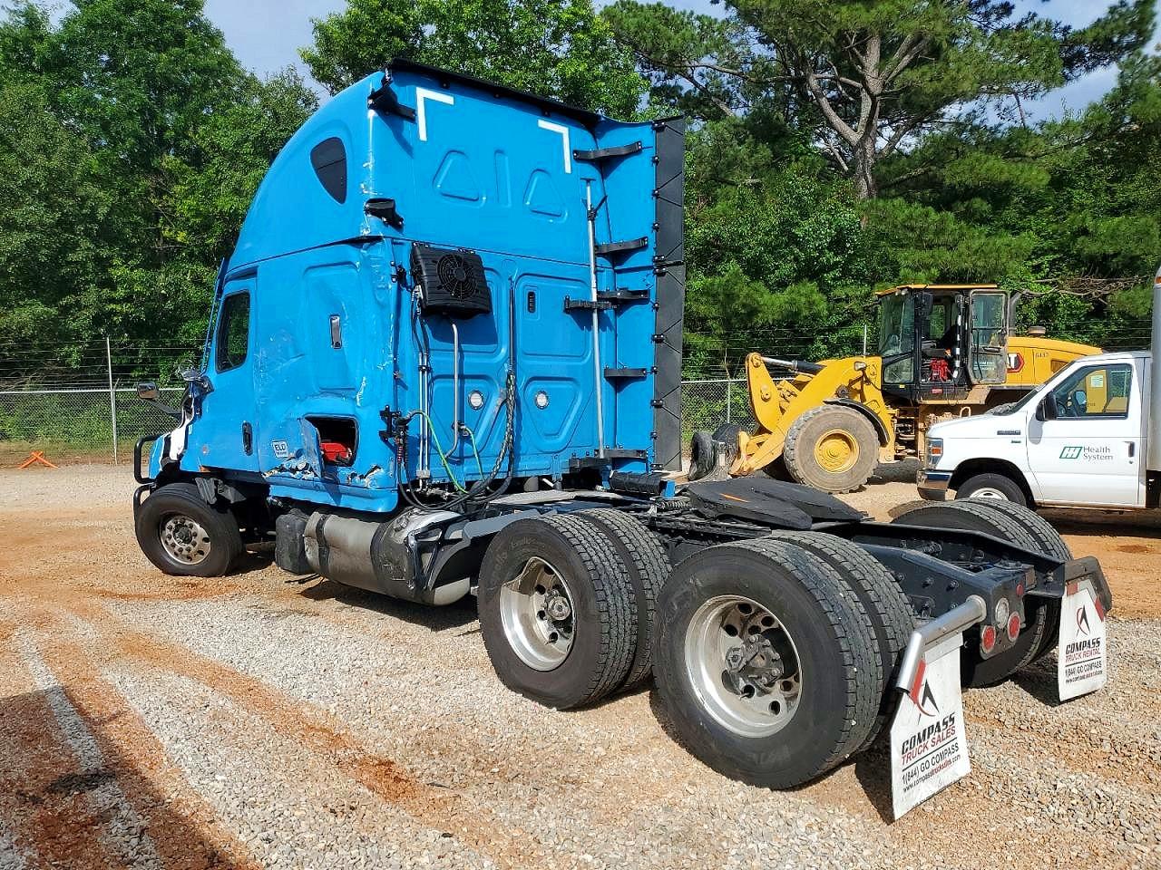 2023 FREIGHTLINER All other VIN 3AKJHHDR2PSUG8284 photo 3