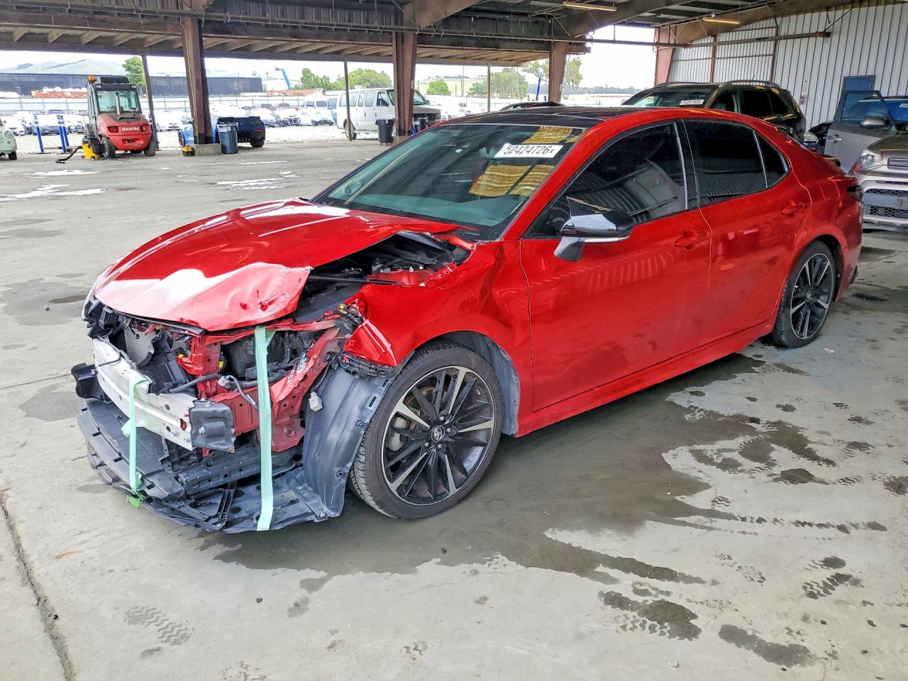 2019 Toyota Camry VIN 4T1B61HK2KU160102 photo 1