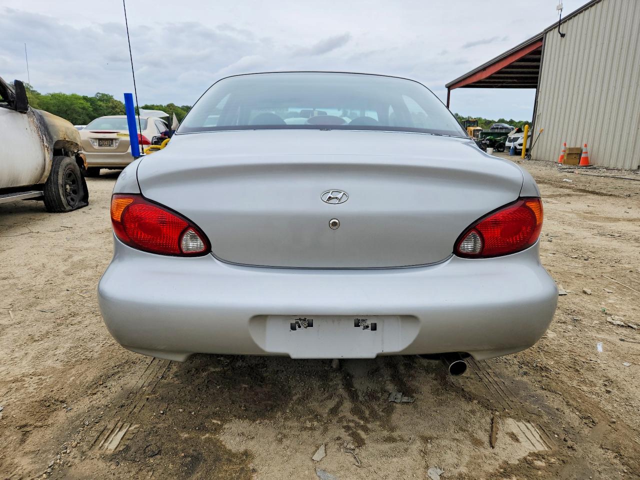 2000 Hyundai Elantra VIN KMHJF35F7YU005228 photo 6