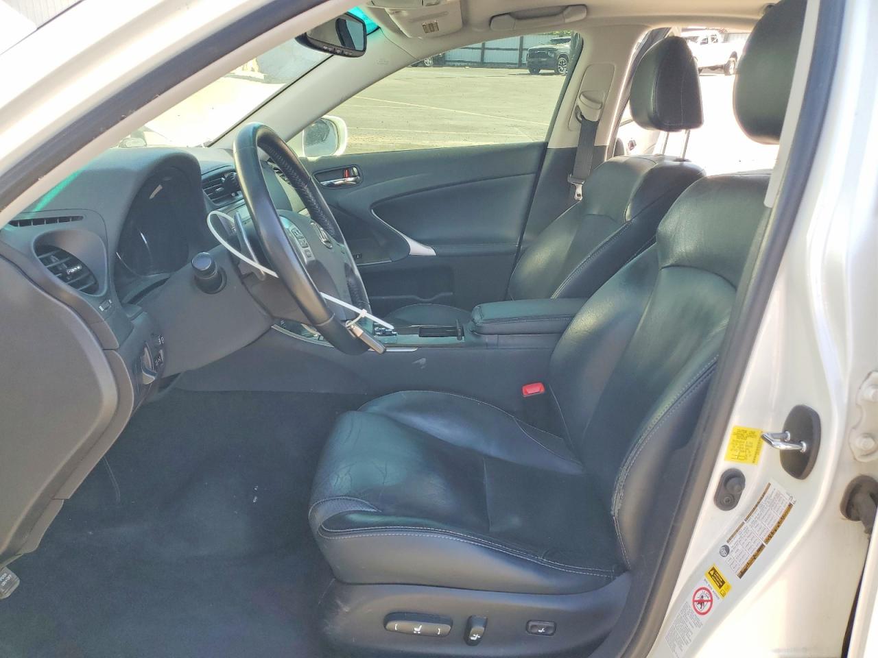 2011 LEXUS Is VIN JTHCF5C20B5051072 photo 7