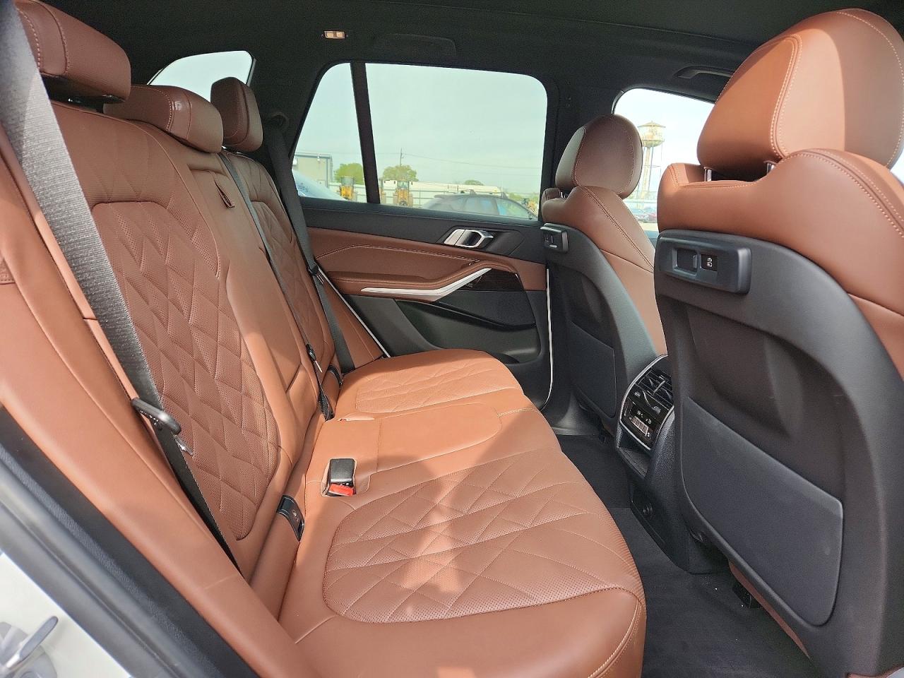 2023 BMW X5 VIN 5UXCR6C08P9R35207 photo 11