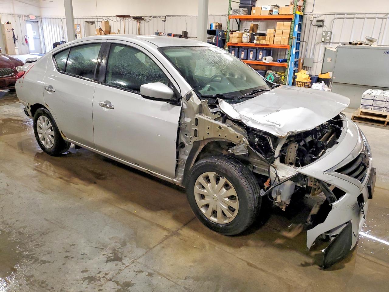 2019 NISSAN Versa VIN 3N1CN7AP7KL876902 photo 4