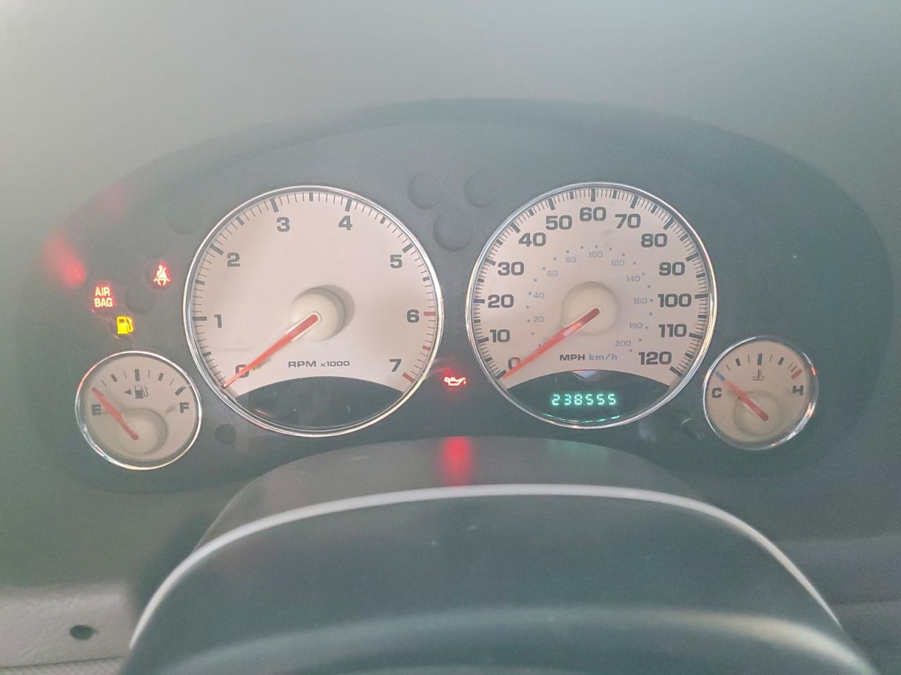 2002 Jeep Liberty VIN 1J4GL58K82W270919 photo 9