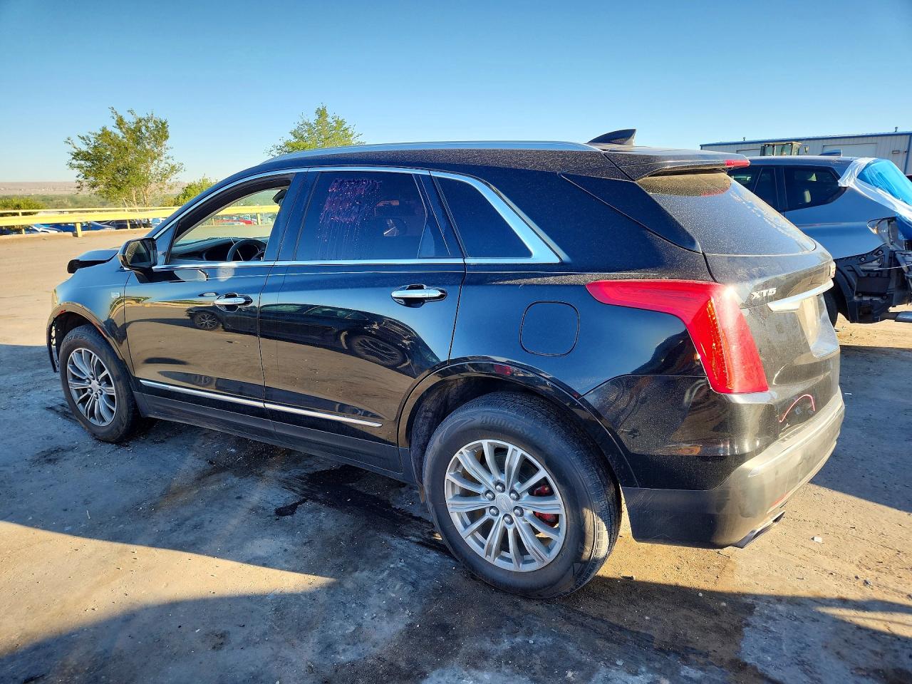 2017 Cadillac Xt5 VIN 1GYKNBRS9HZ165816 photo 2
