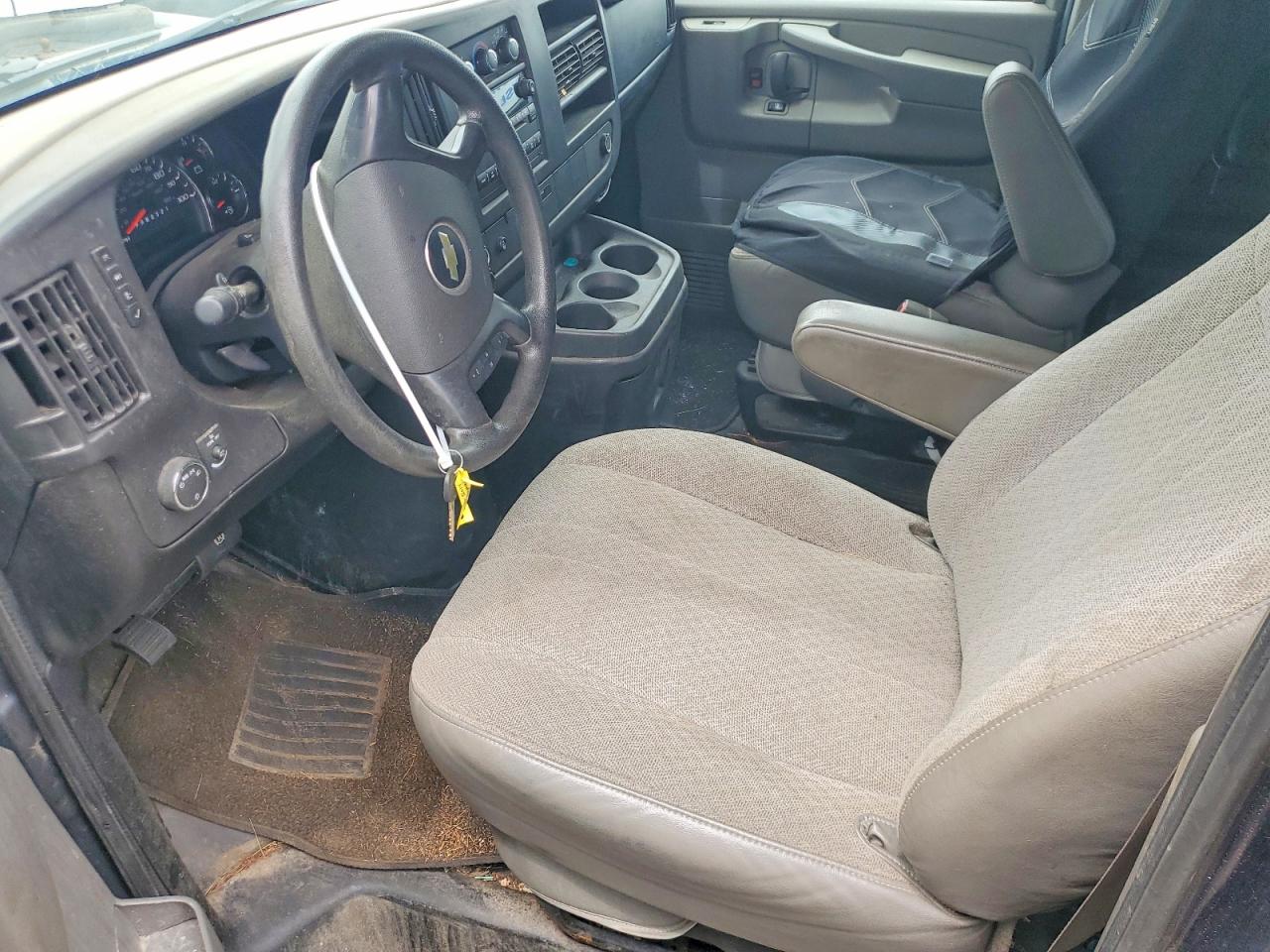 2014 CHEV Express VIN 1GCSGAFX9E1194026 photo 7