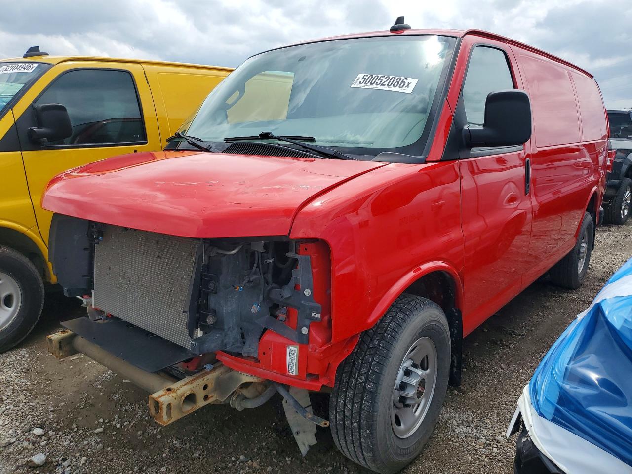 2023 GMC Savana VIN 1GTW7AFP2P1184801 photo 1