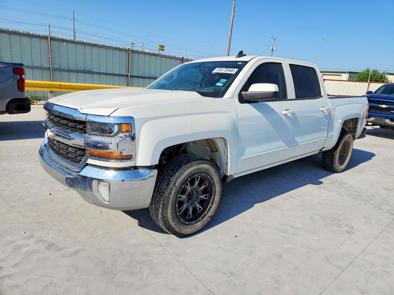 2018 Chevrolet Silverado VIN 3GCPCREC4JG148999 photo 1
