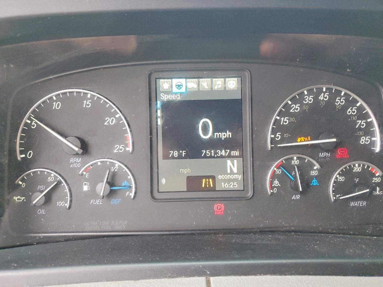 2021 FREIGHTLINER All other VIN 3AKJHHDR4MSMC0314 photo 8