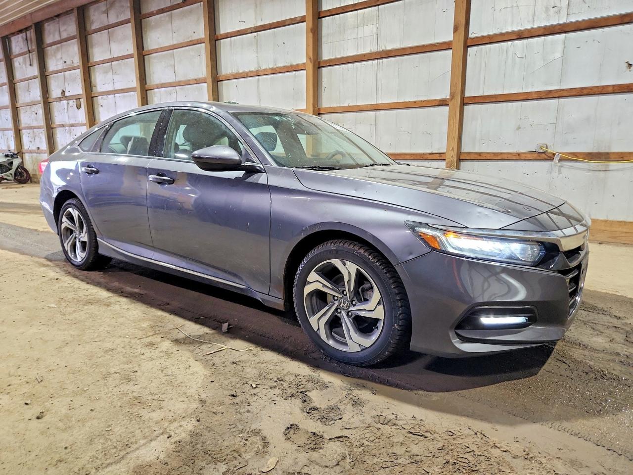 2019 Honda Accord VIN 1HGCV1F48KA043269 photo 4