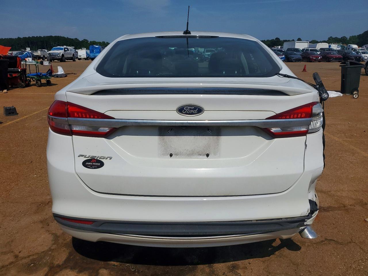2017 Ford Fusion VIN 3FA6P0G73HR221179 photo 6