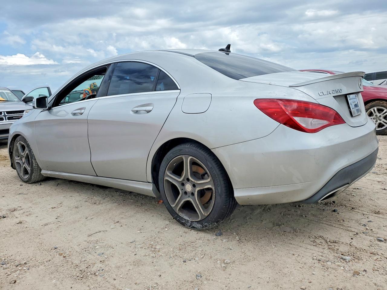2018 MERCEDES-BENZ Cla-class VIN WDDSJ4GB5JN507250 photo 2