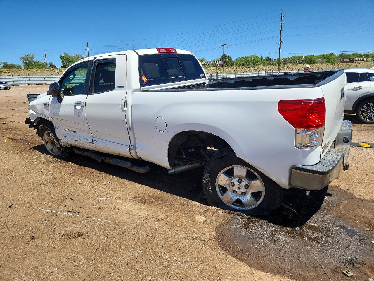 2012 Toyota Tundra VIN 5TFBY5F1XCX253613 photo 2