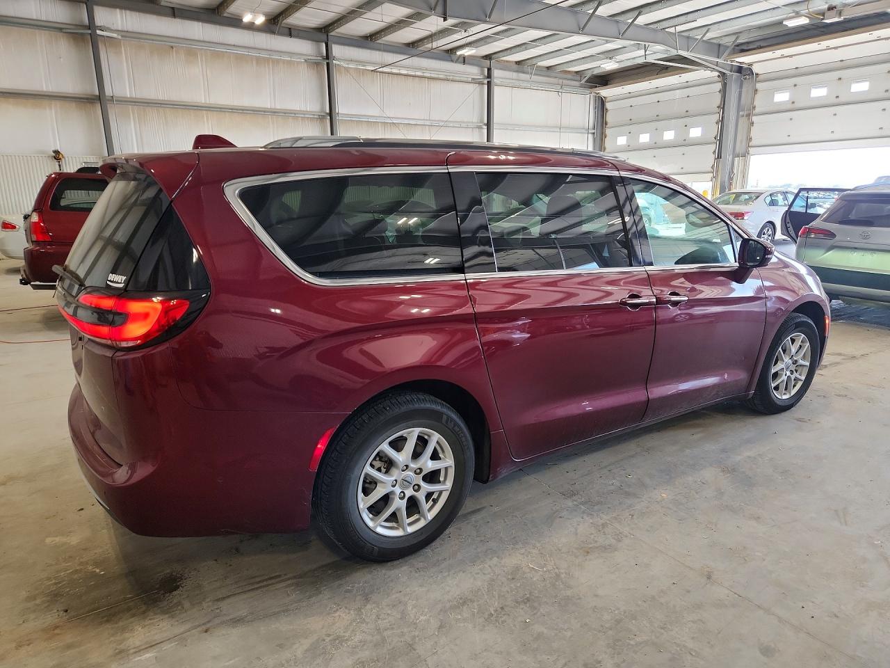 2021 Chrysler Pacifica VIN 2C4RC1BG2MR559656 photo 3