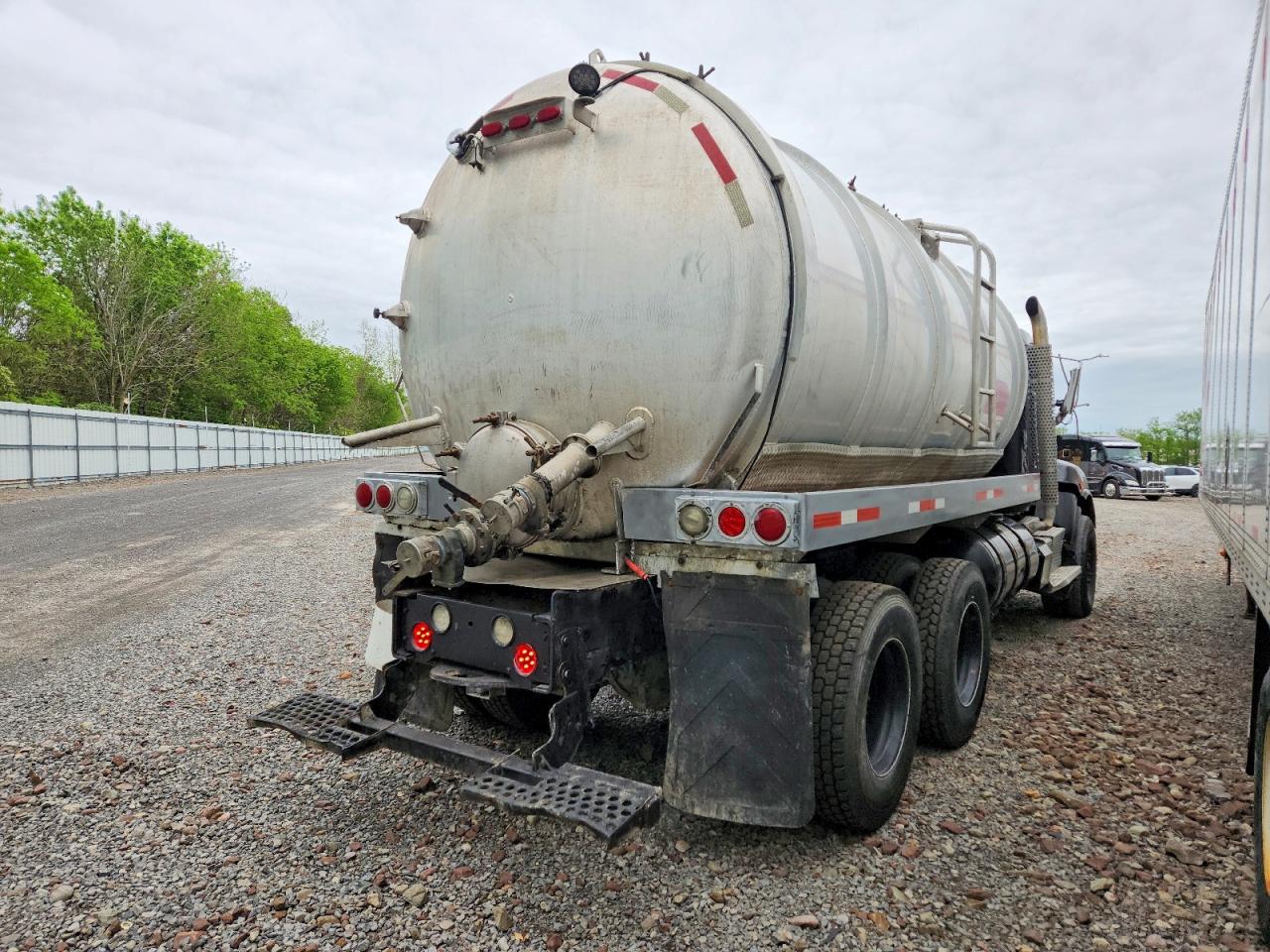 2021 KENWORTH All other VIN 3BKBLJ0X2MF449129 photo 4