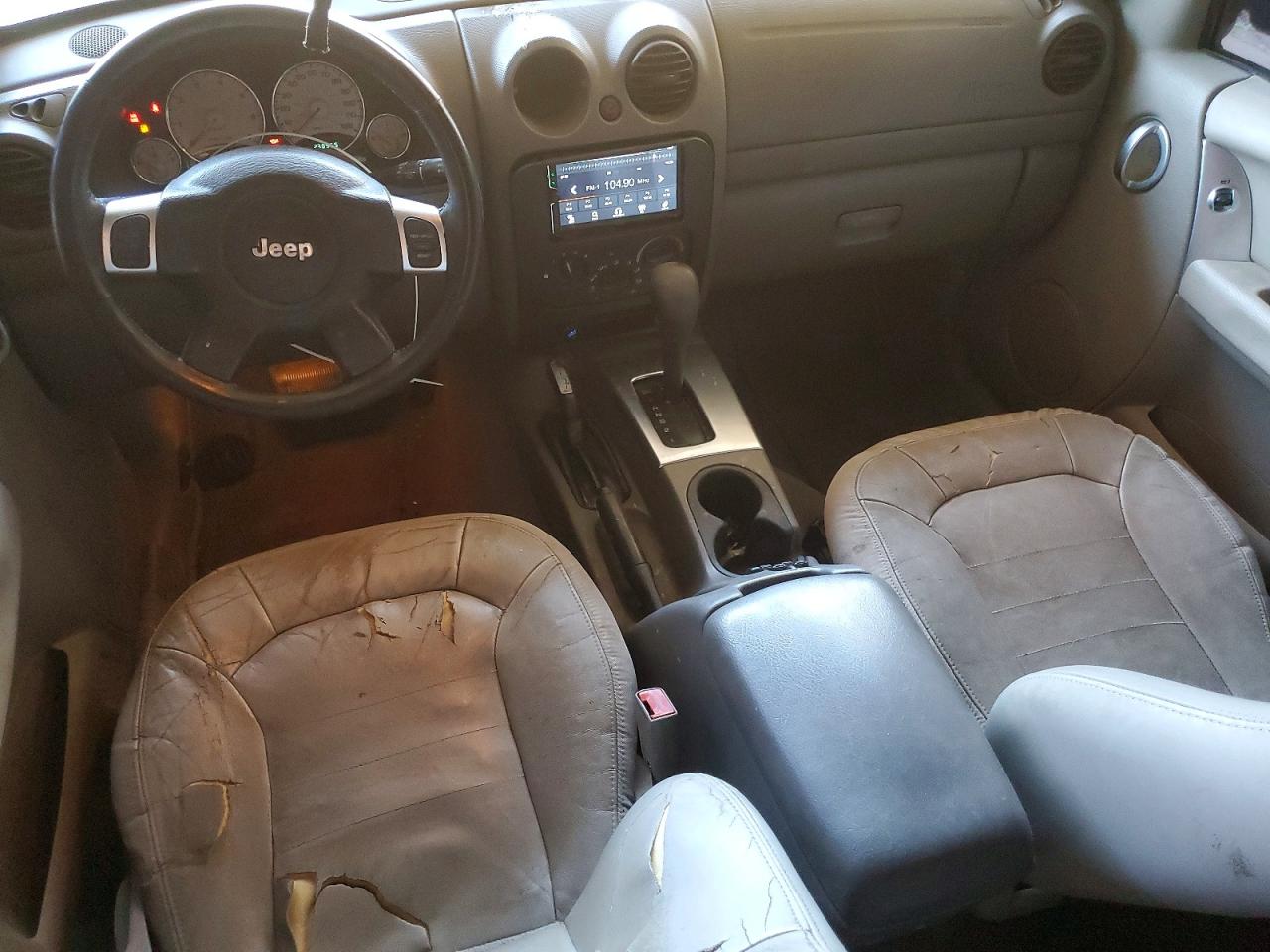 2002 Jeep Liberty VIN 1J4GL58K82W270919 photo 8