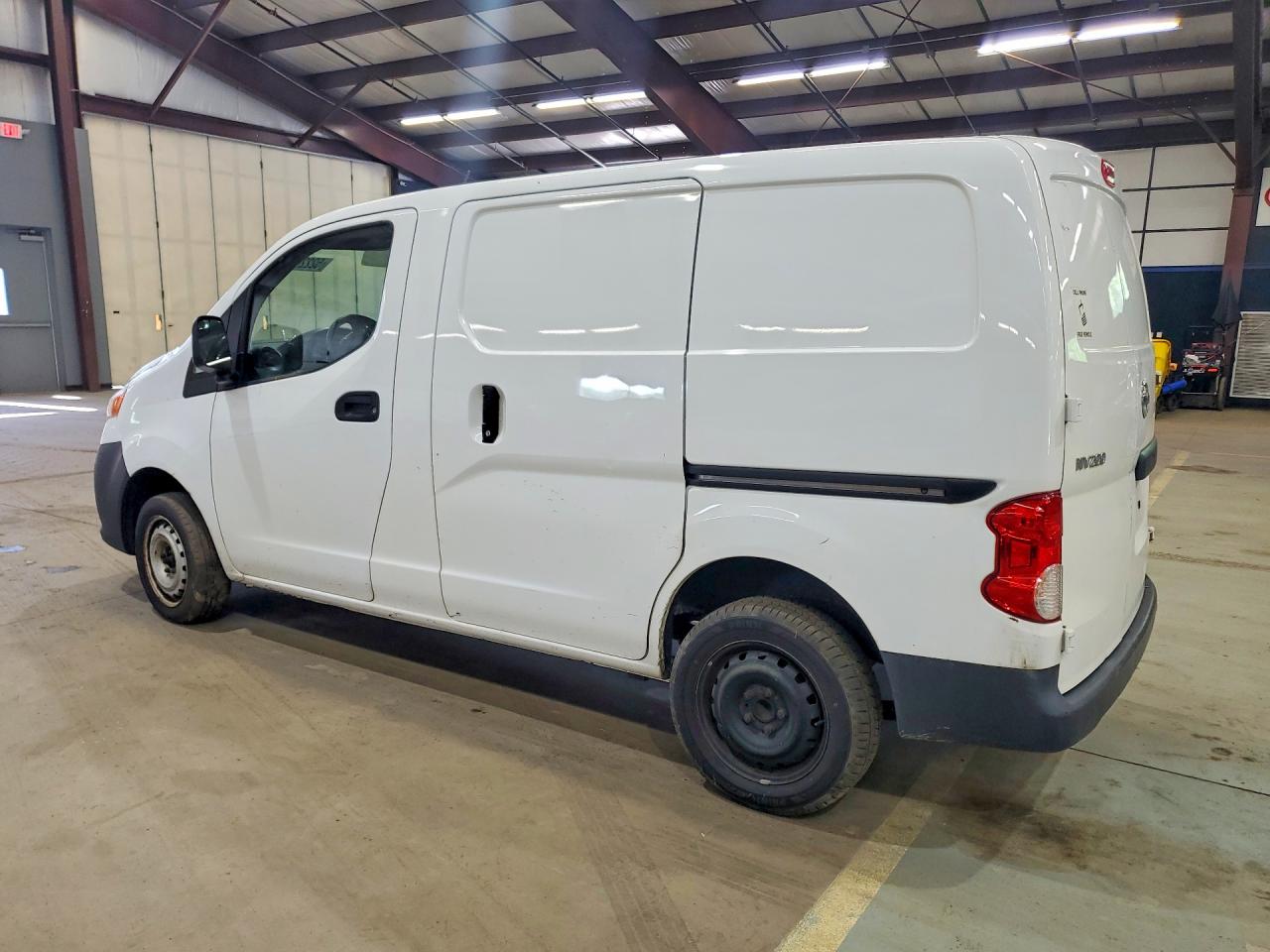 2019 Nissan Nv200 s VIN 3N6CM0KN2KK701299 photo 2