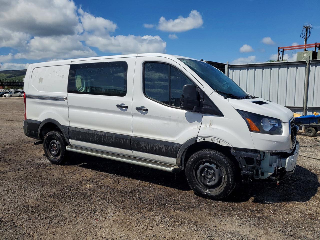 2025 Ford Transit VIN 1FTBR1Y82SKA46077 photo 4