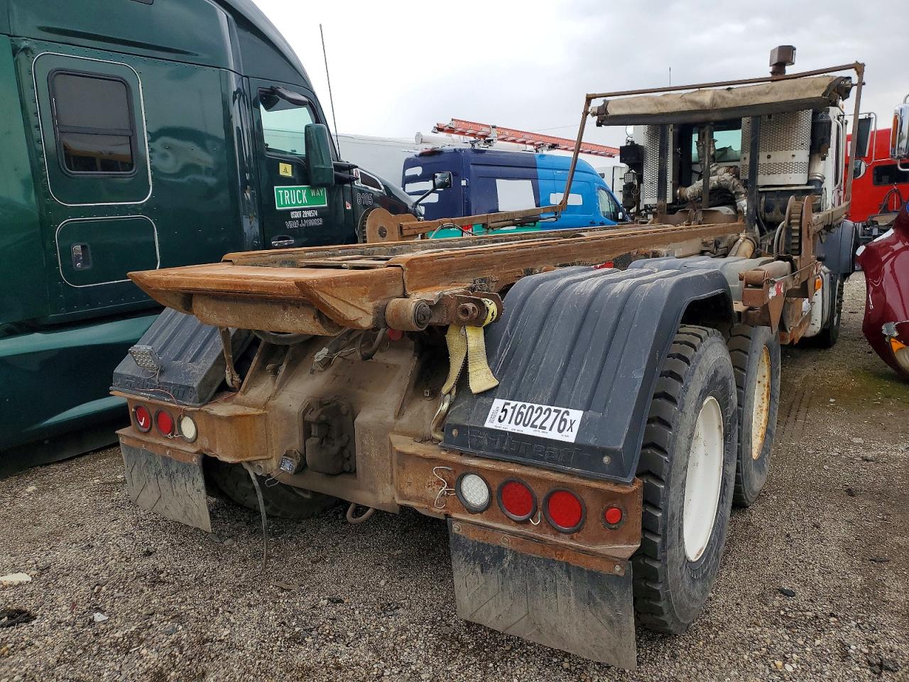 2011 MACK All other VIN 1M2AV02C5BM007899 photo 4