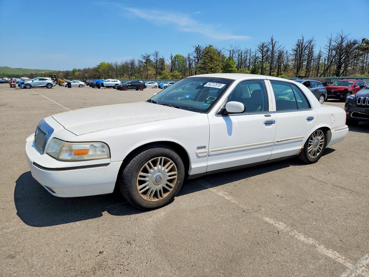 2010 Mercury Grmarquis VIN 2MEBM7FV9AX639245 photo 1