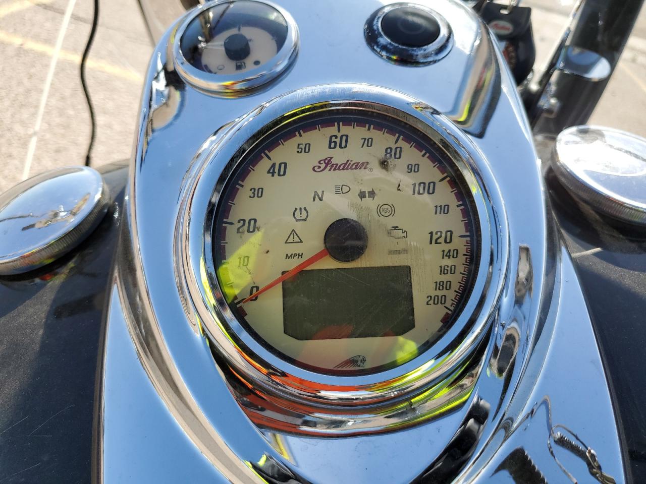 2016 INDIAN Motorcycle VIN 56KTHAAA9G3337837 photo 8