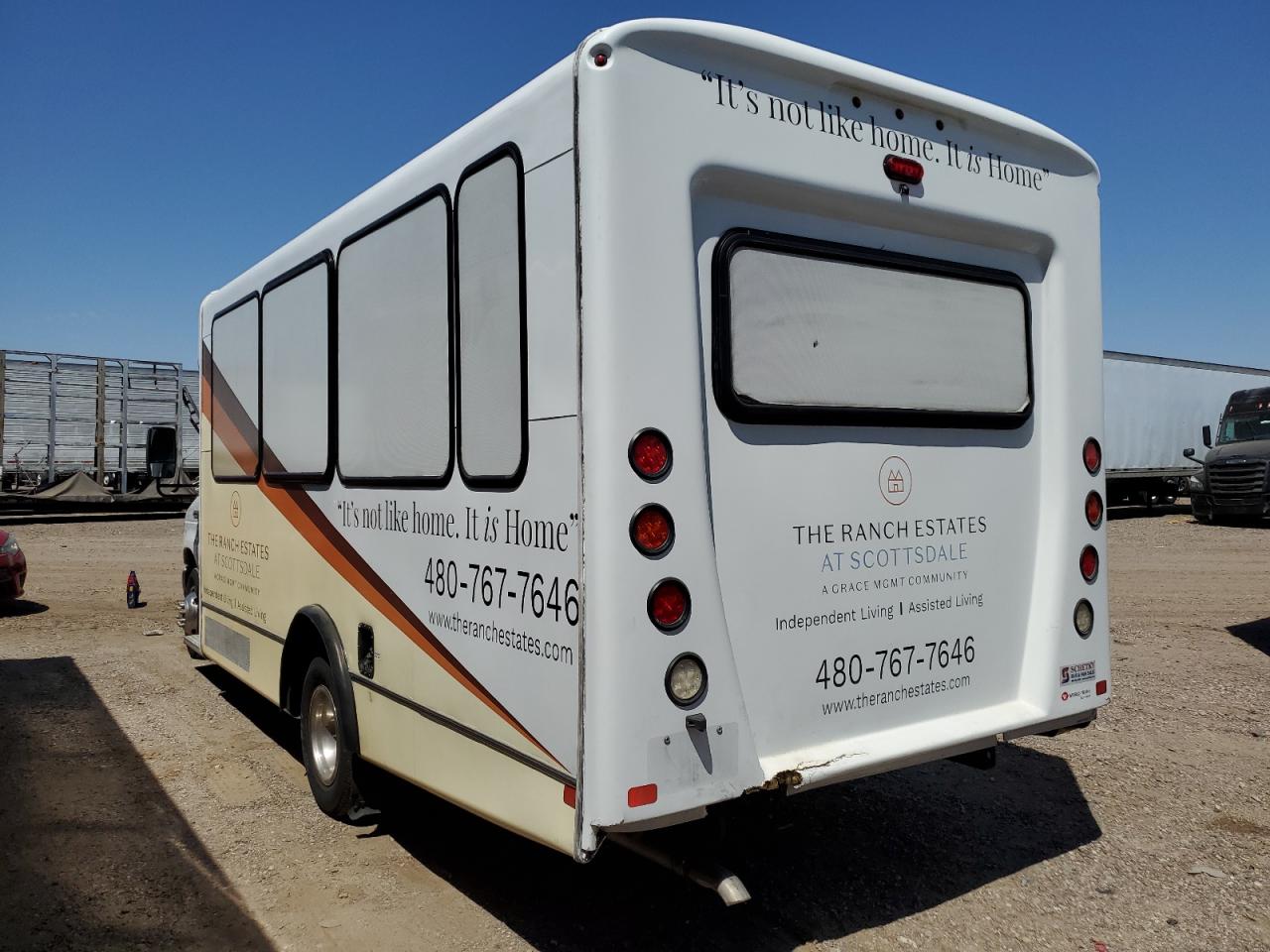 2018 FORD Econoline van VIN 1FDEE3FSXJDC20835 photo 2