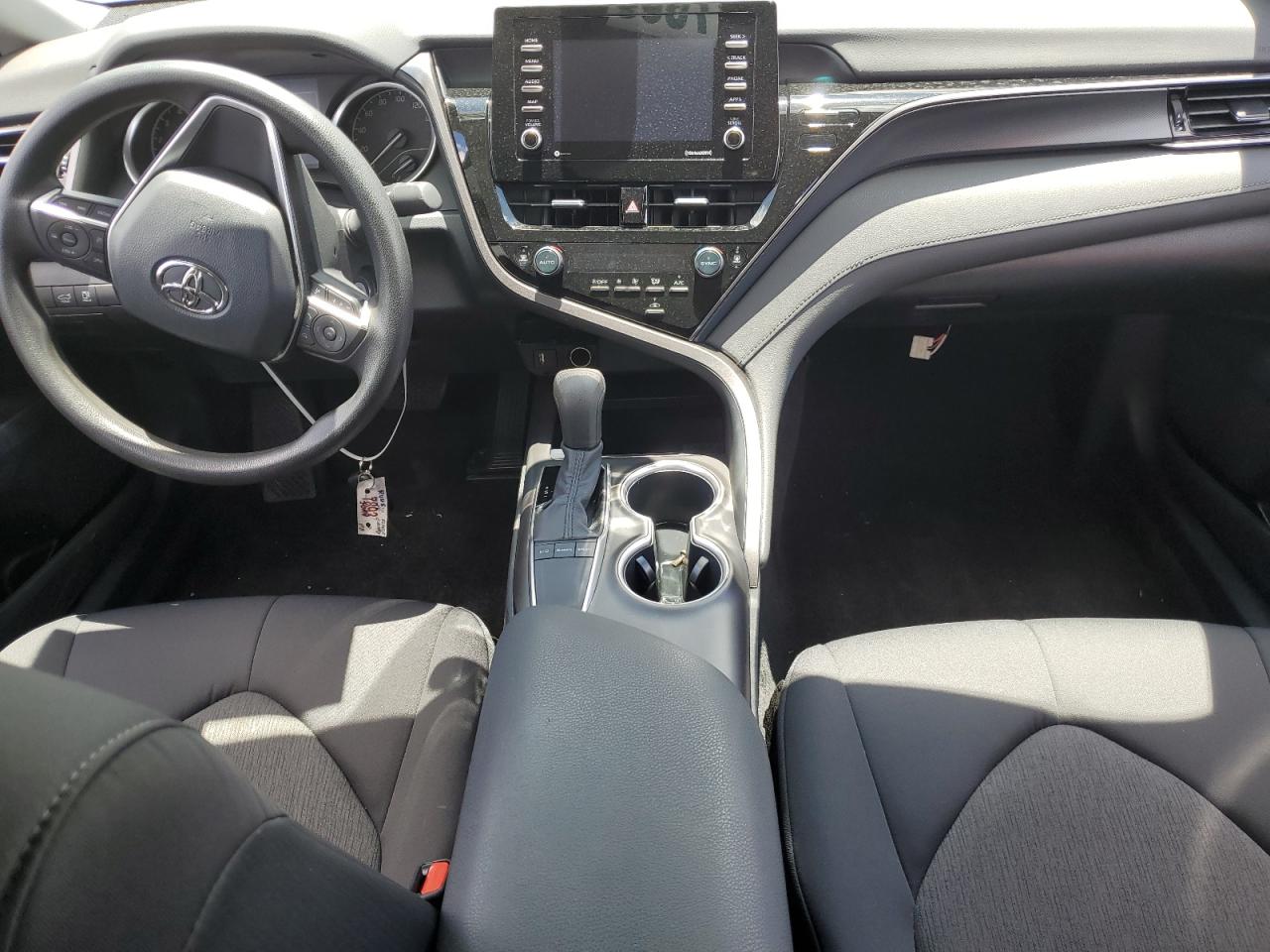 2022 Toyota Camry VIN 4T1C11AK5NU701743 photo 8