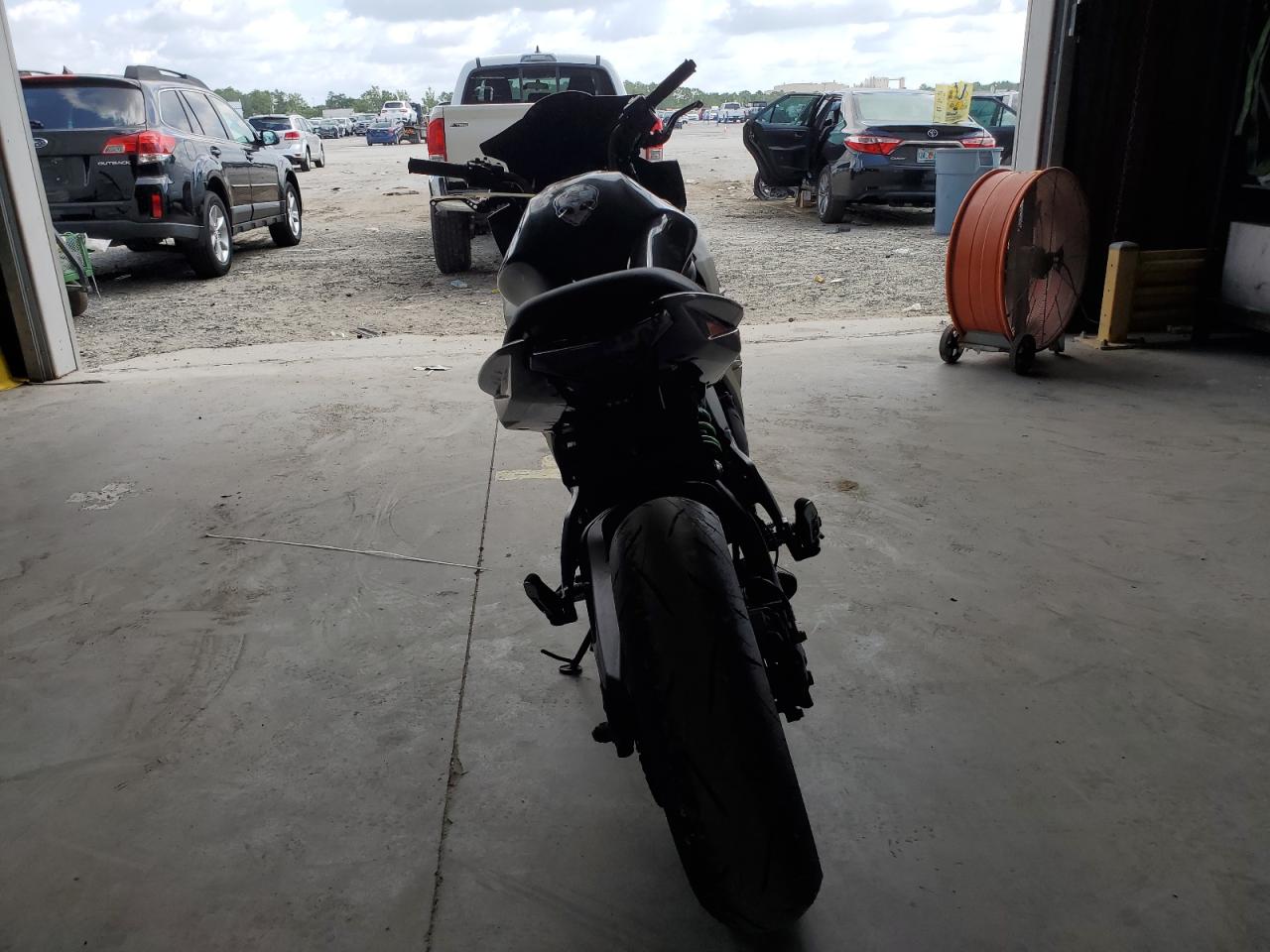 2016 KAWASAKI EX650 F VIN JKAEXEF18GDA29552 photo 4