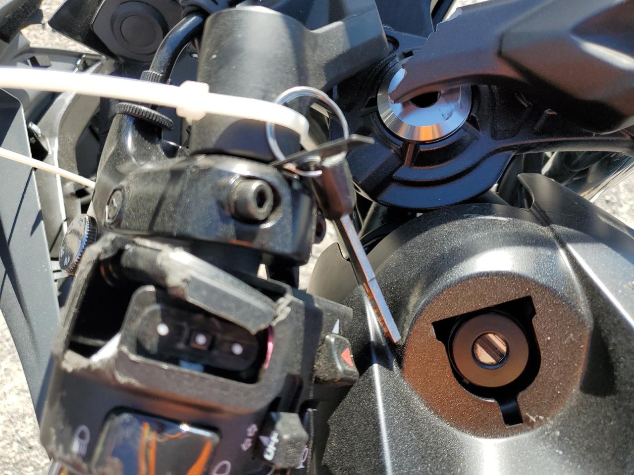 2024 KAWASAKI EX650 P VIN ML5EXEP10RDAC5234 photo 8