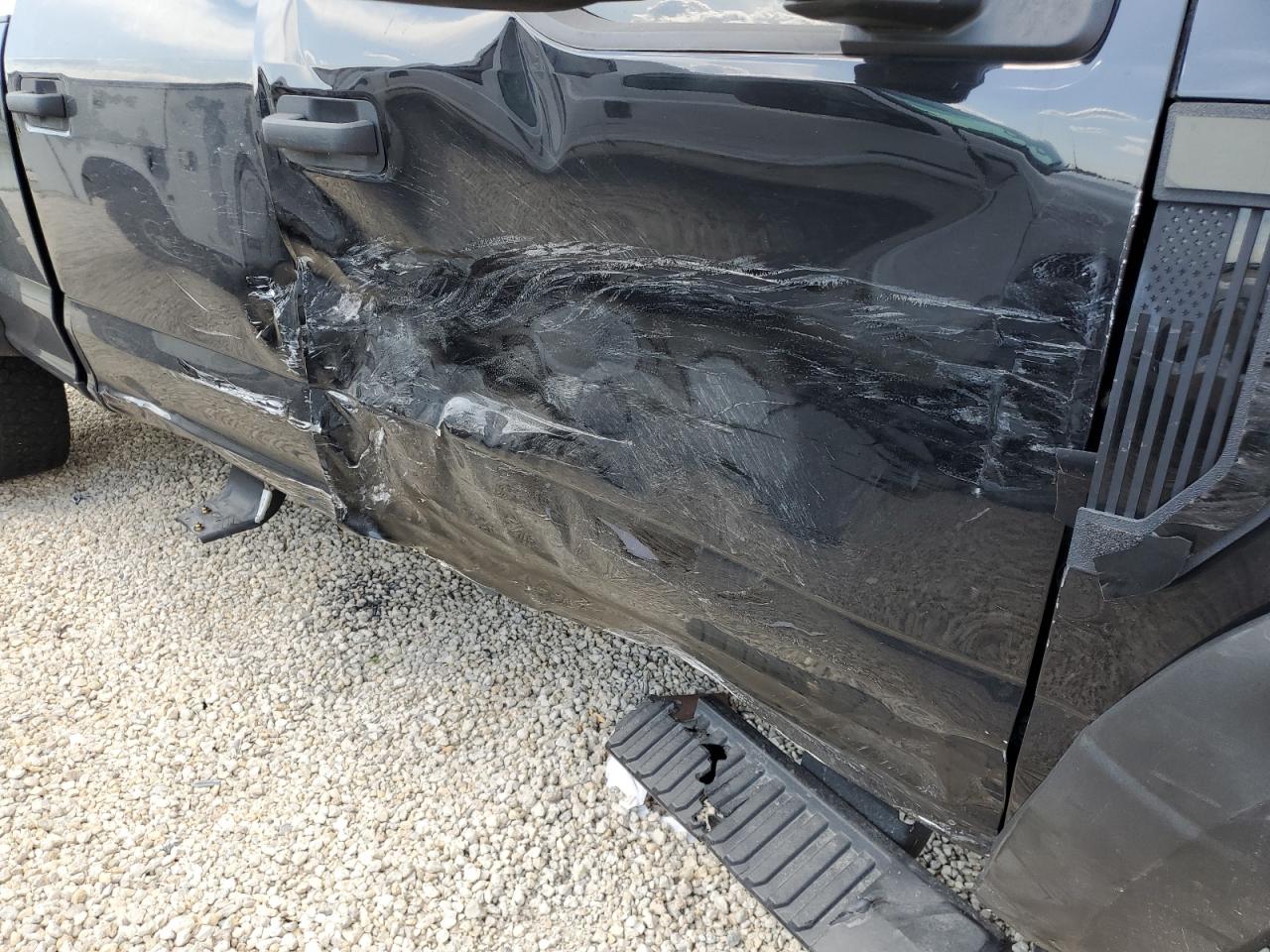 2021 FORD F-450 VIN 1FT8W4DT1MEC11388 photo 9