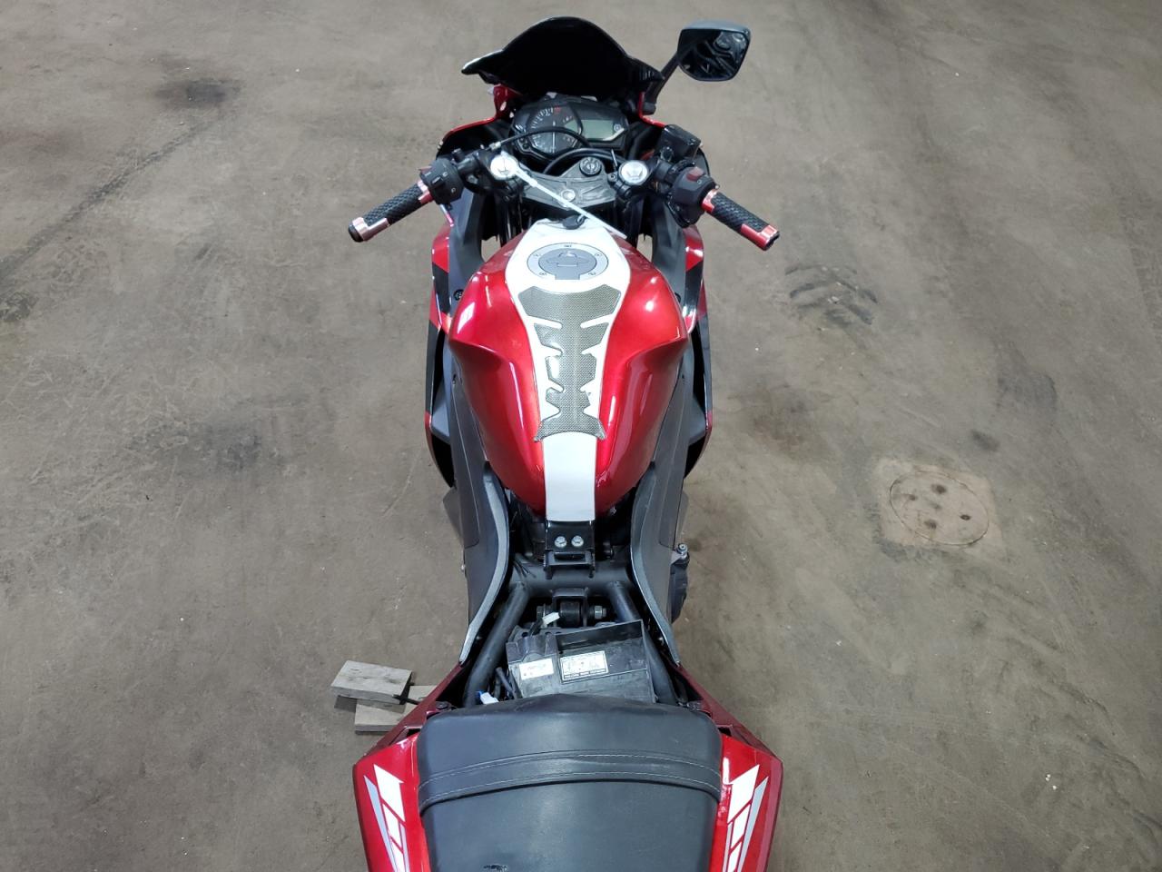 2015 YAMAHA YZFR3 VIN MH3RH06Y5FK007263 photo 6