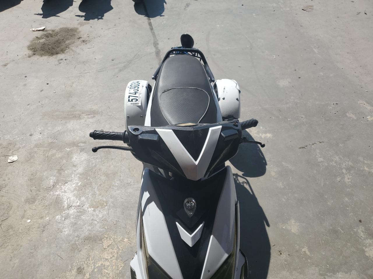 2017 OTHR SCOOTER VIN L37LMGFVXHZ020056 photo 5