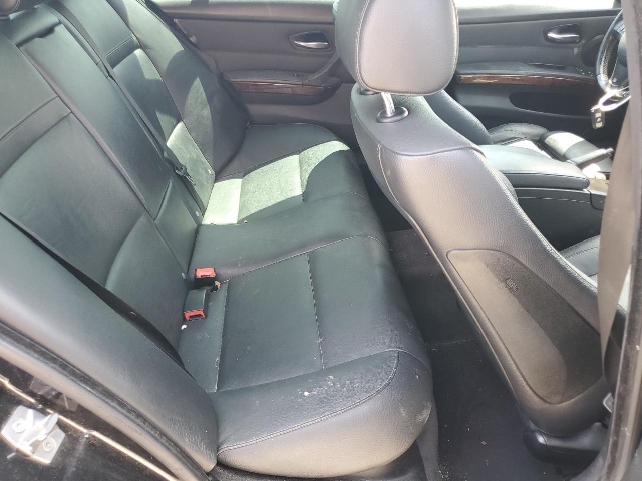 2010 BMW 3 series VIN WBAPH5G59ANM36062 photo 10