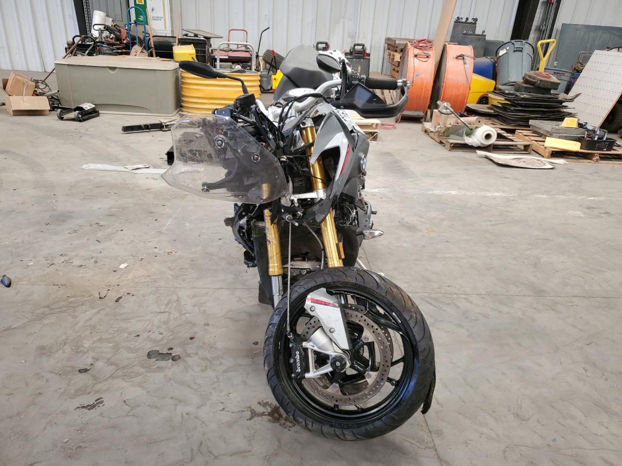 2016 BMW S VIN WB10D1304GZ463302 photo 2