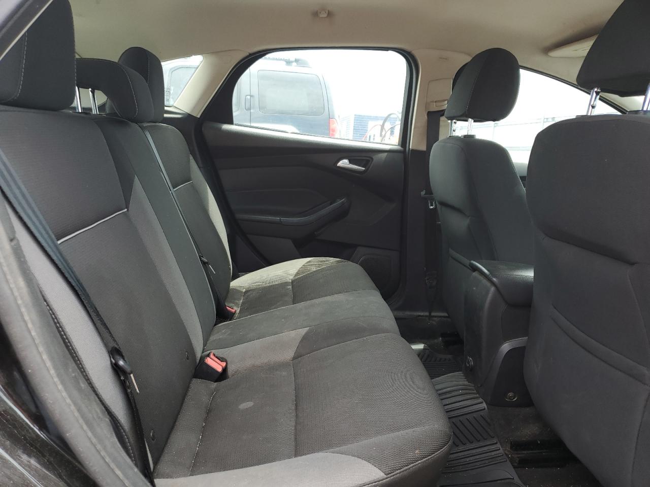2013 Ford Focus VIN 1FADP3K21DL123801 photo 10