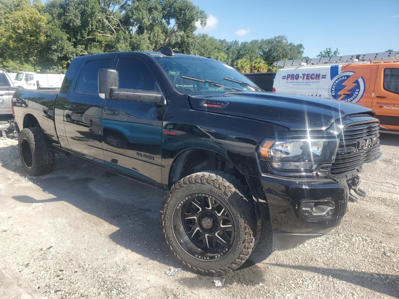 2021 RAM 3500 VIN 3C63R3LL7MG666551 photo 4