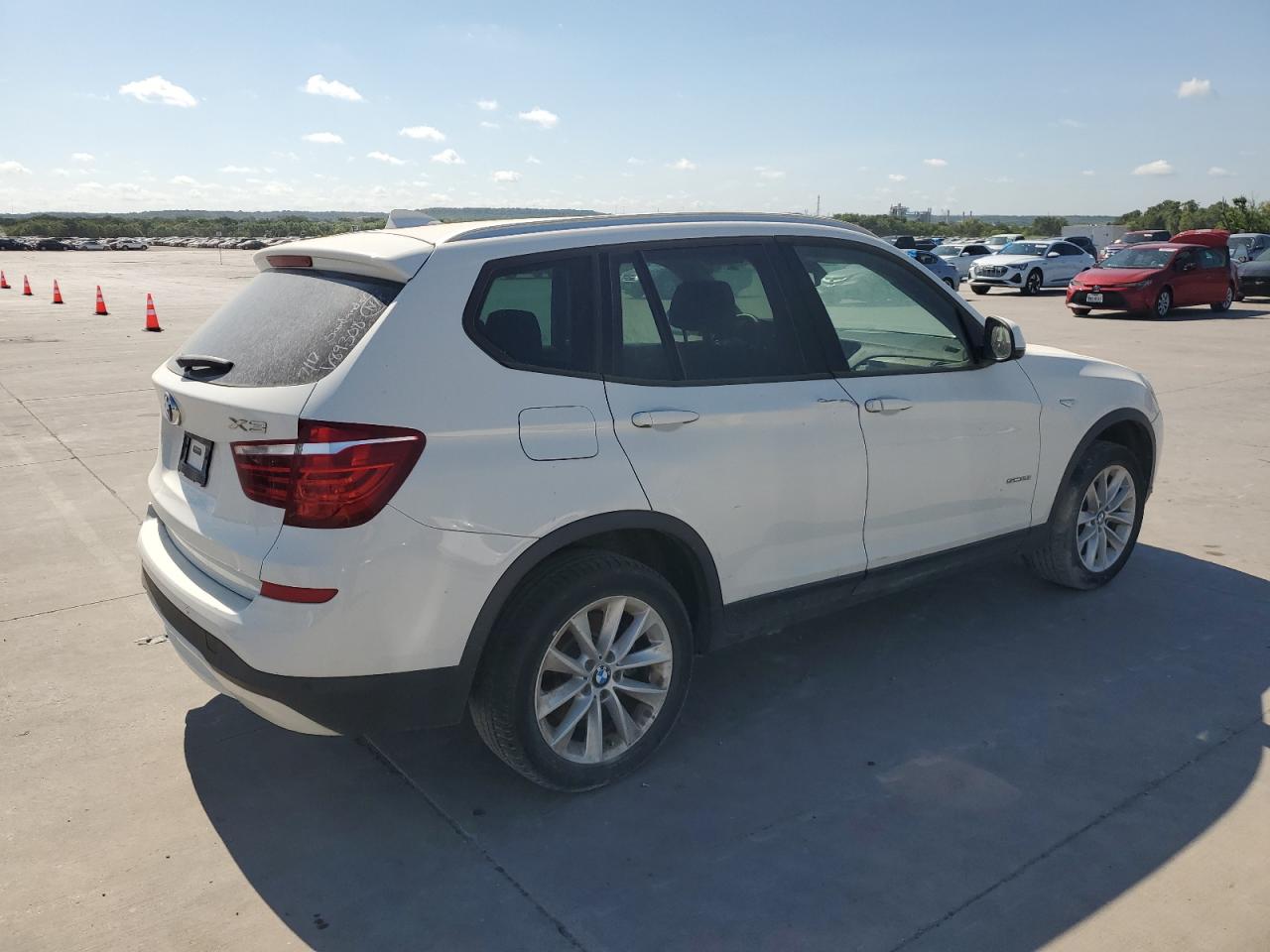 2017 BMW X3 VIN 5UXWZ7C3XH0V89308 photo 3