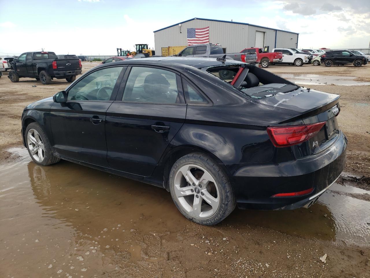 2017 AUDI A3 VIN WAUAUGFF6H1078640 photo 2