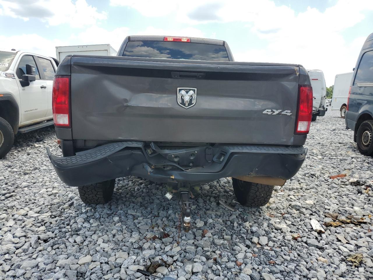 2018 RAM 3500 VIN 3C63R3CL1JG286309 photo 6