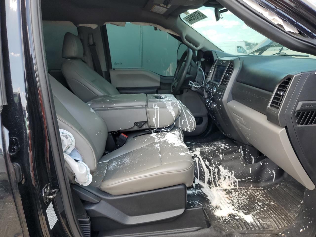 2021 FORD F-450 VIN 1FT8W4DT1MEC11388 photo 5