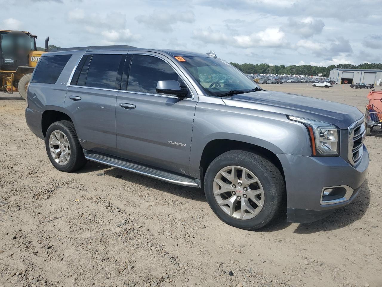 2020 GMC Yukon VIN 1GKS1BKC6LR100391 photo 4