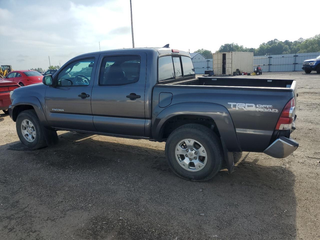 2014 Toyota Tacoma VIN 5TFLU4ENXEX107374 photo 2