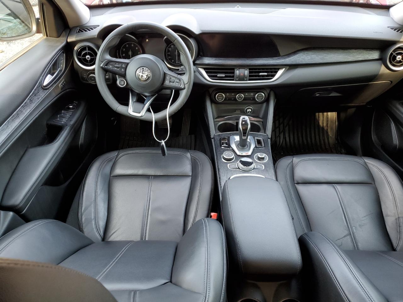 2020 ALFA Stelvio VIN ZASPAKAN3L7C88777 photo 8