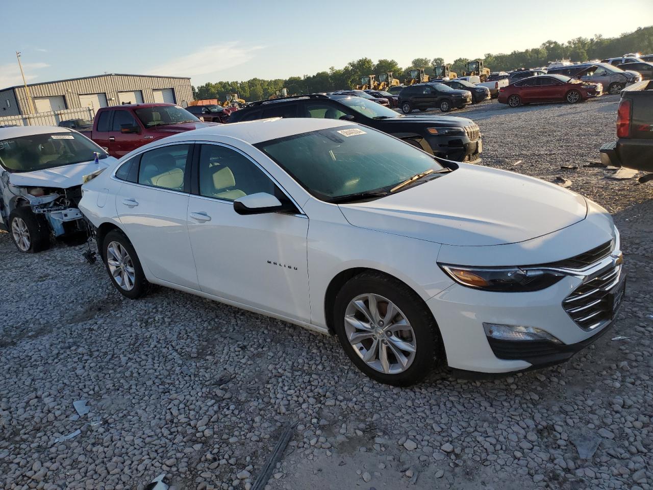 2021 CHEVROLET Malibu VIN 1G1ZD5ST8MF034067 photo 4