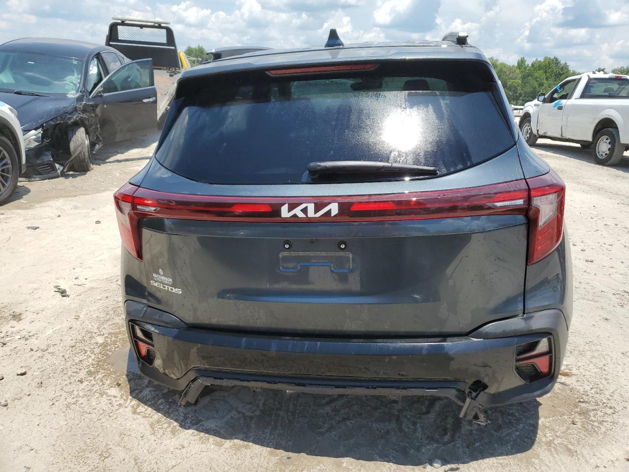 2024 KIA Seltos VIN KNDER2AA9R7583476 photo 6