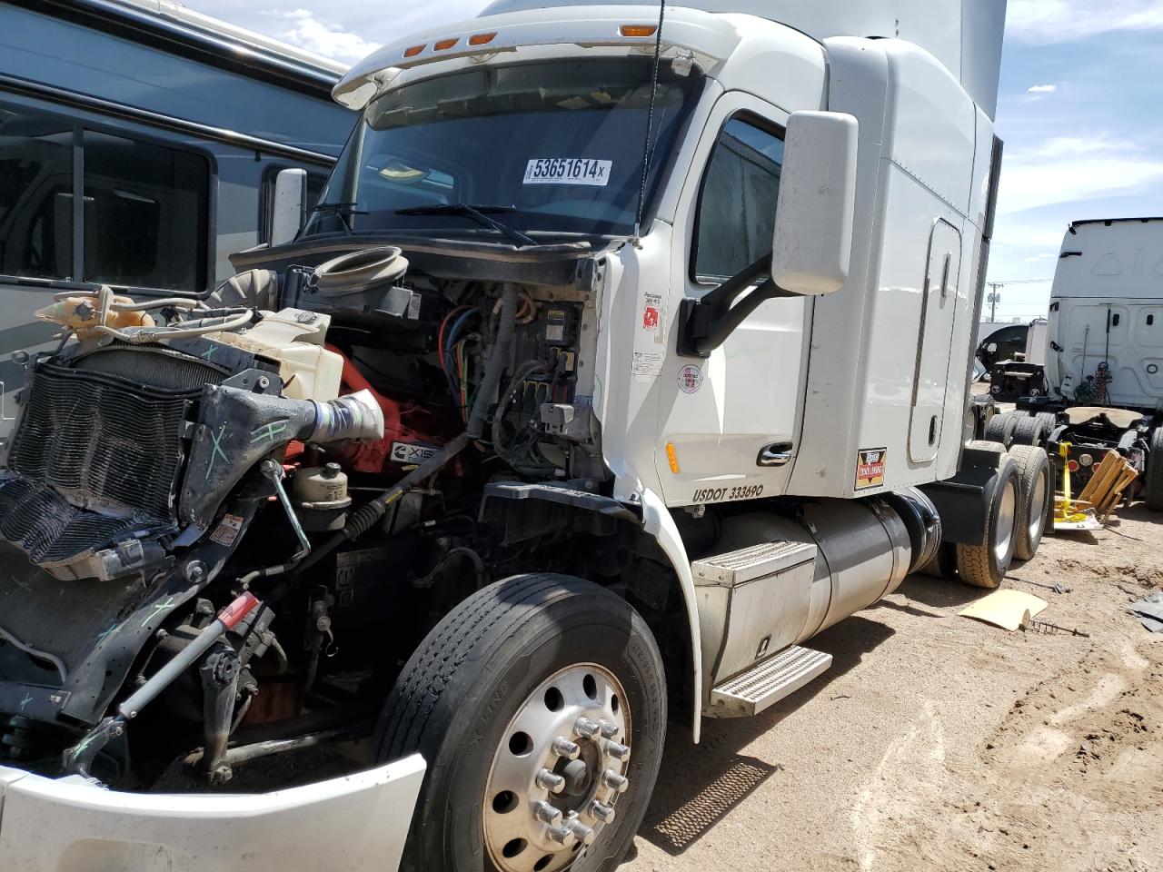 2020 PETERBILT 579 VIN 1XPBD49XXLD657484 photo 2