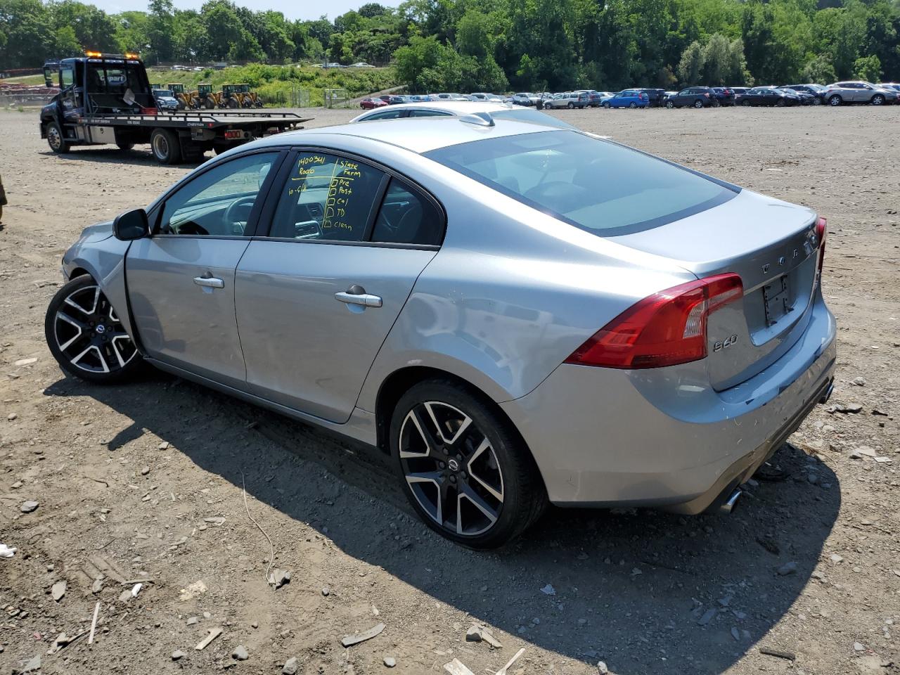 2018 Volvo S60 VIN YV140MTL7J2461338 photo 2