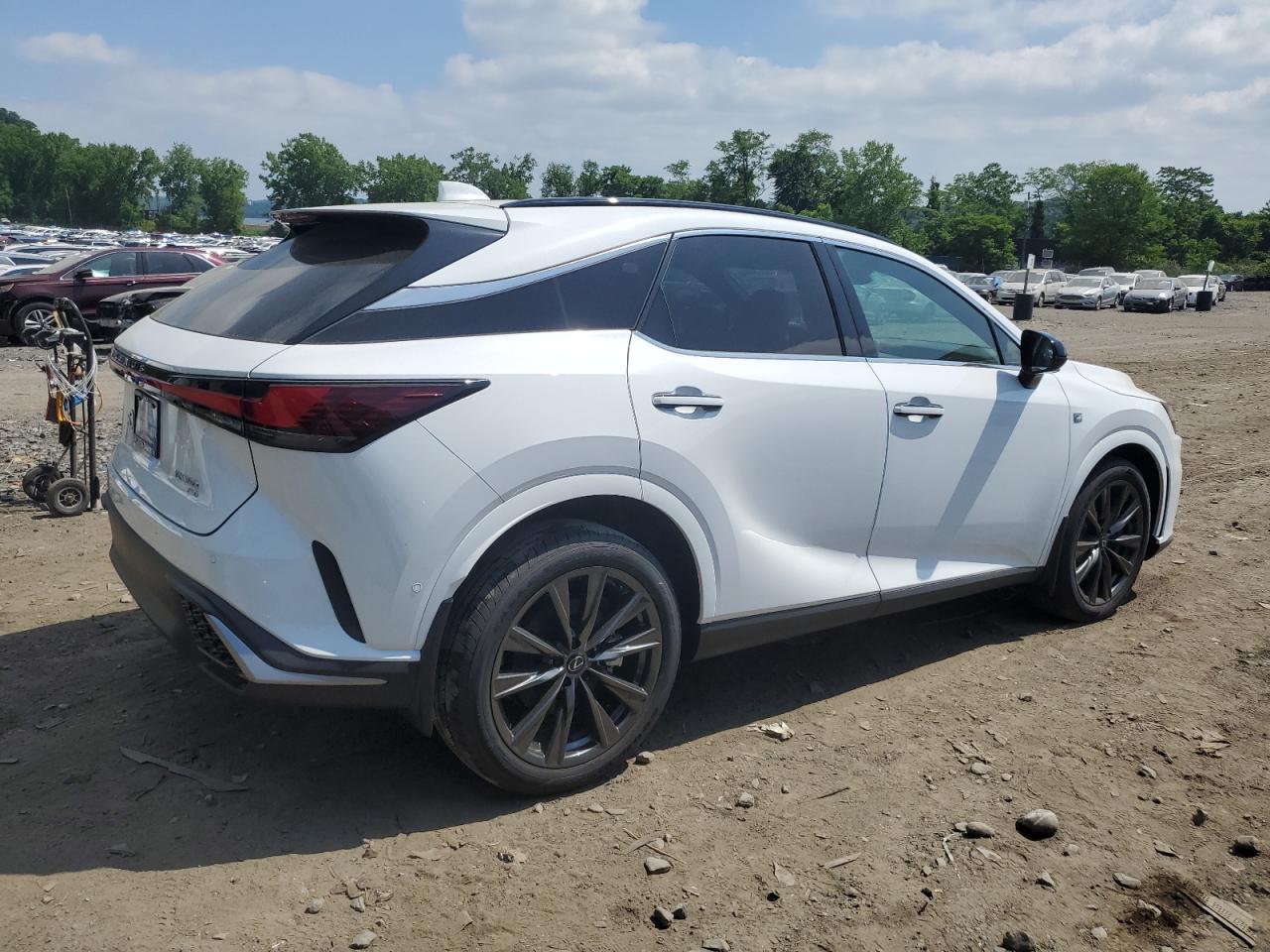 2024 LEXUS Rx350 VIN 2T2BAMCA5RC042860 photo 3