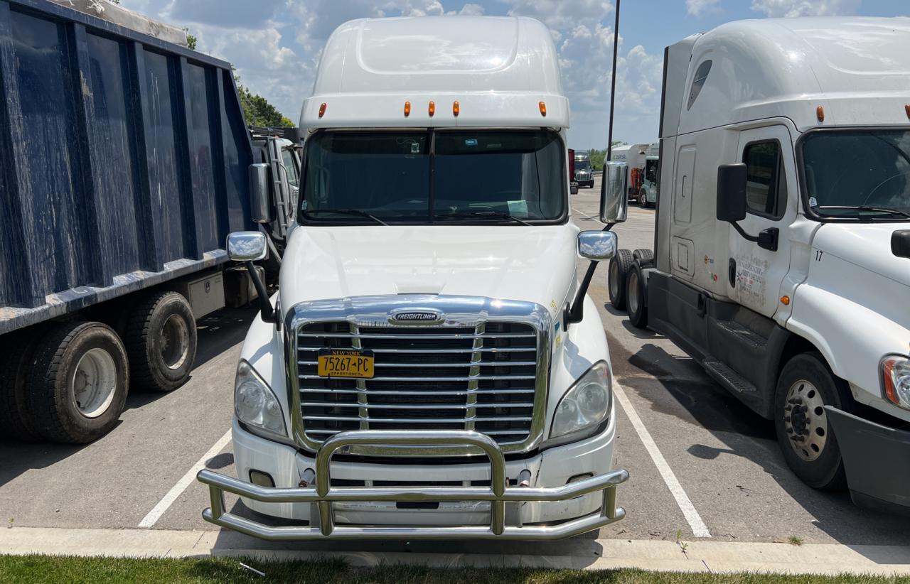 2015 FREIGHTLINER CASCADIA 125 VIN 3AKJGLD56FSGH8942 photo 6