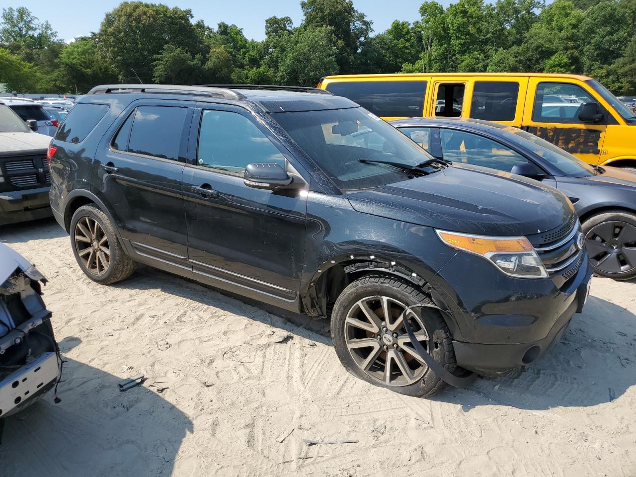 2015 Ford Explorer VIN 1FM5K8D86FGB45246 photo 4