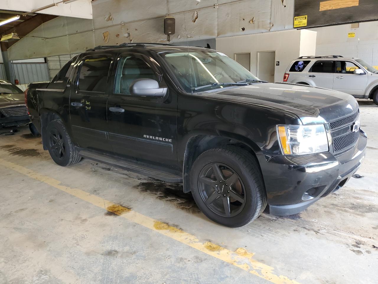 2012 CHEVROLET Avalanche VIN 3GNTKGE79CG293300 photo 4